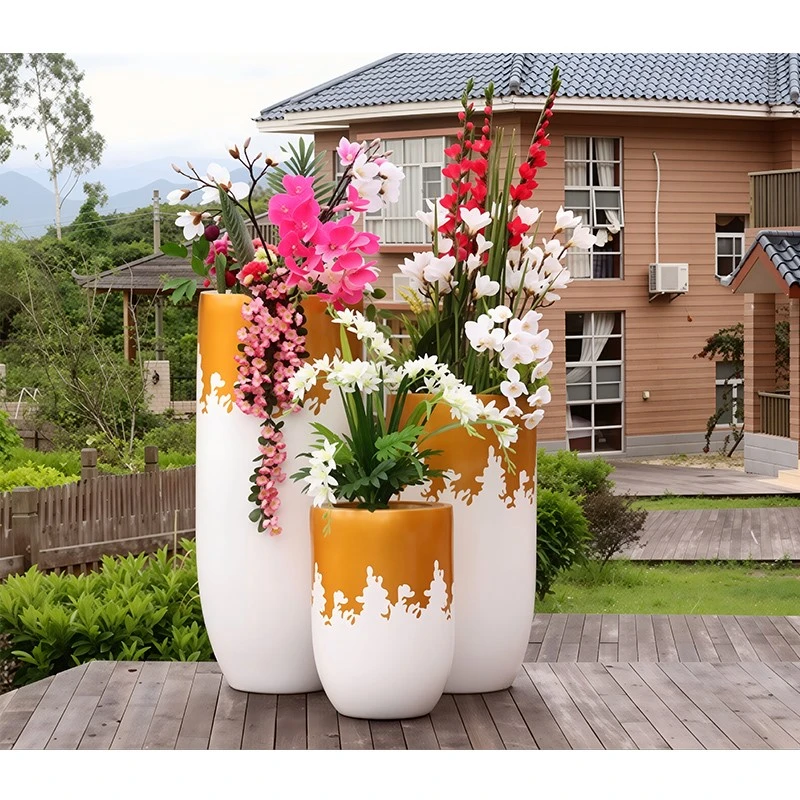 Orange-edged fiberglass planter pot1